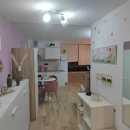 Bright With Sea View 50 M² Pool * Fuengirola